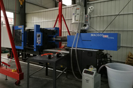 复合绝缘子注塑机成型机